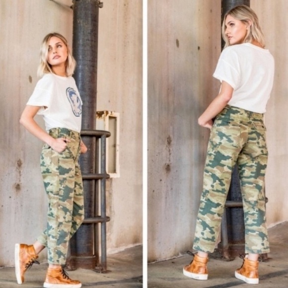 Free People- NWT High Rise Remy Camo Crop Pants - Picture 4 of 10